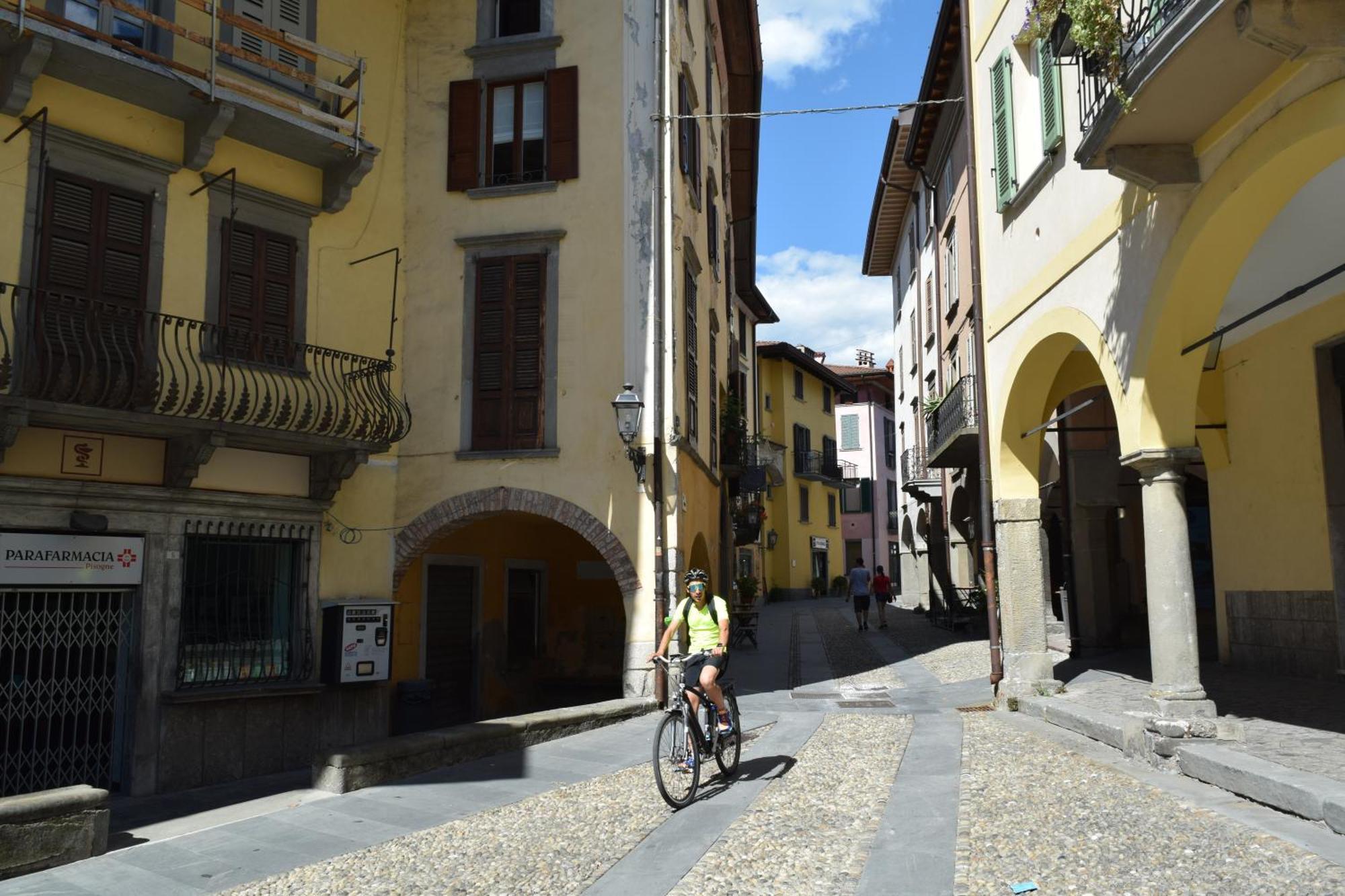 Aros Mountain Lake Iseo Hospitaliy بيسوني المظهر الخارجي الصورة