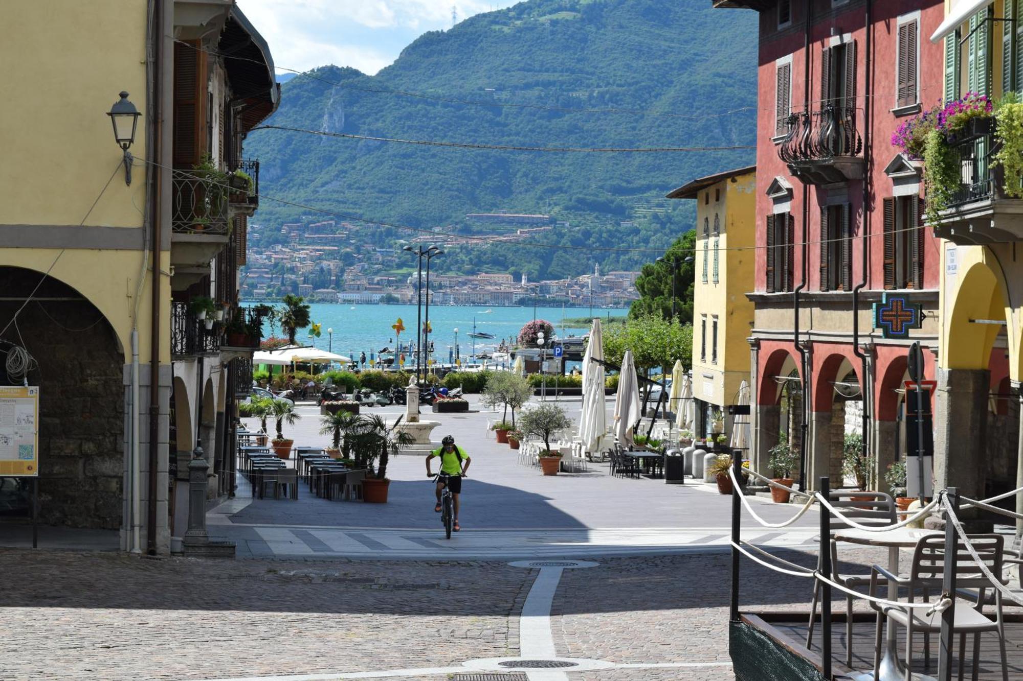Aros Mountain Lake Iseo Hospitaliy بيسوني المظهر الخارجي الصورة